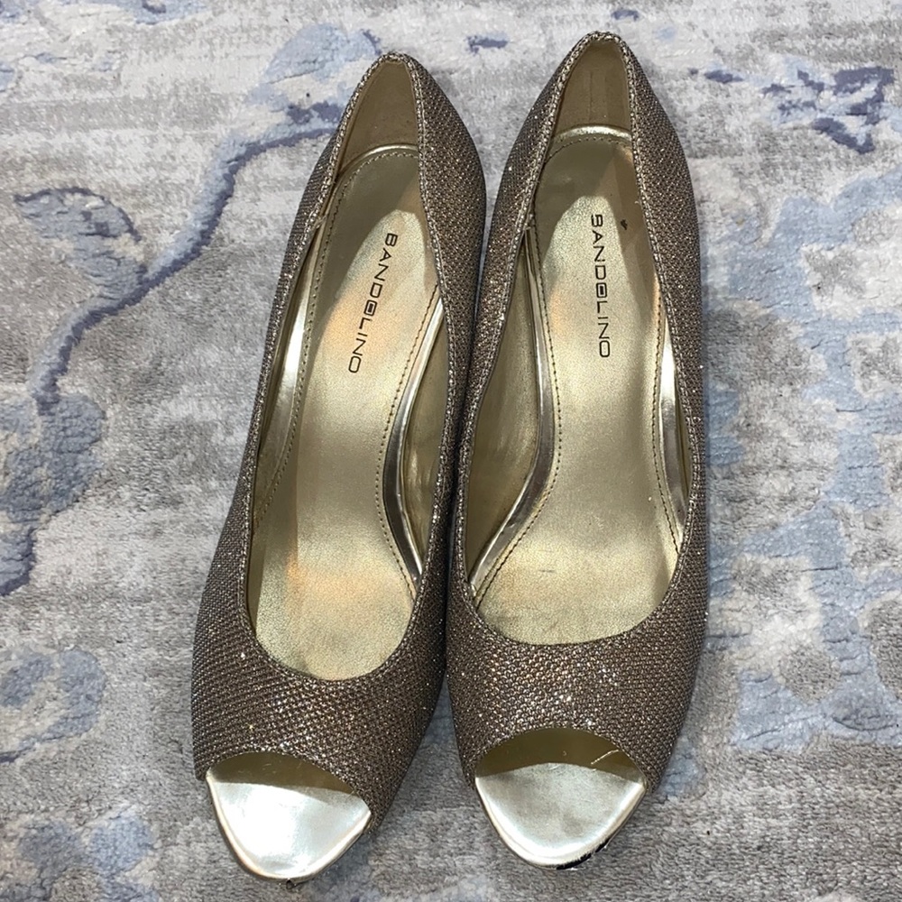 Bandolino Sparkly Gold/Silver Heels Size 8 Women’s